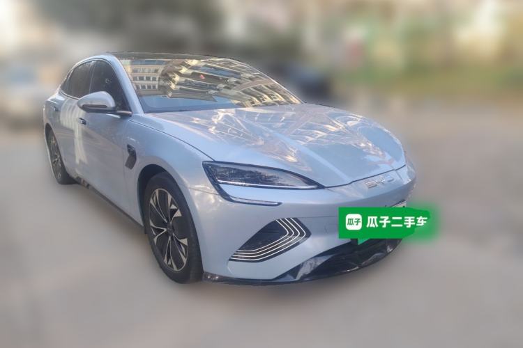 Used BYD Seal 2022 550 km Standard Range Rear-Wheel Drive Elite Version Front Right 45 Deg