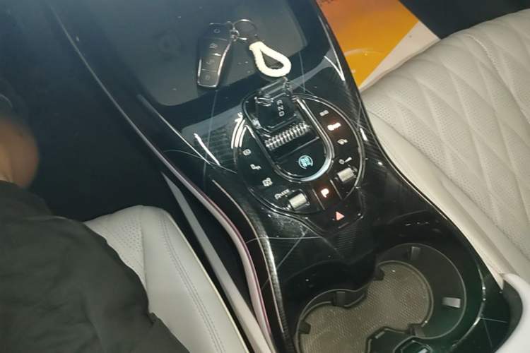 Used BYD Seal 2022 550 km Standard Range Rear-Wheel Drive Elite Version Gear Lever
