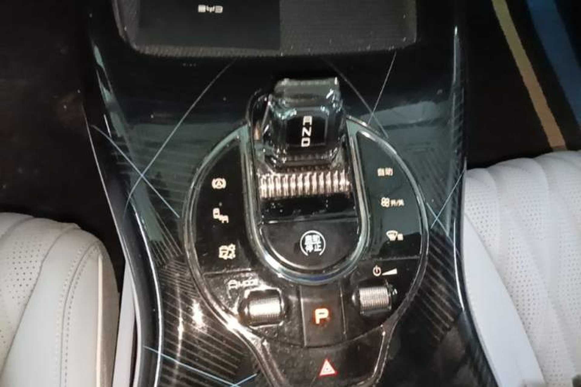Used BYD Seal 2022 550 km Standard Range Rear-Wheel Drive Prestige Version Gear Lever