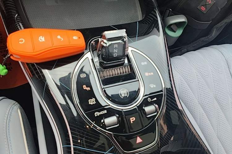 Used BYD Seal 2022 700 km Long-Range Rear-Wheel-Drive Version Gear Lever