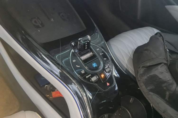 Used BYD Seal 2022 700 km Long-Range Rear-Wheel-Drive Version Gear Lever