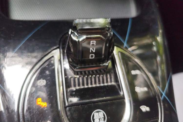 Used BYD Seal 2022 700 km Long-Range Rear-Wheel-Drive Version Gear Lever