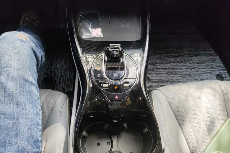 Used BYD Seal 2022 650 km All-Wheel-Drive Performance Version Gear Lever