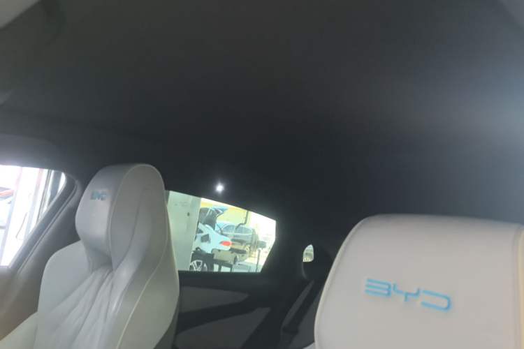 Used BYD Seal 2022 700 km Long-Range Rear-Wheel-Drive Version Headliner