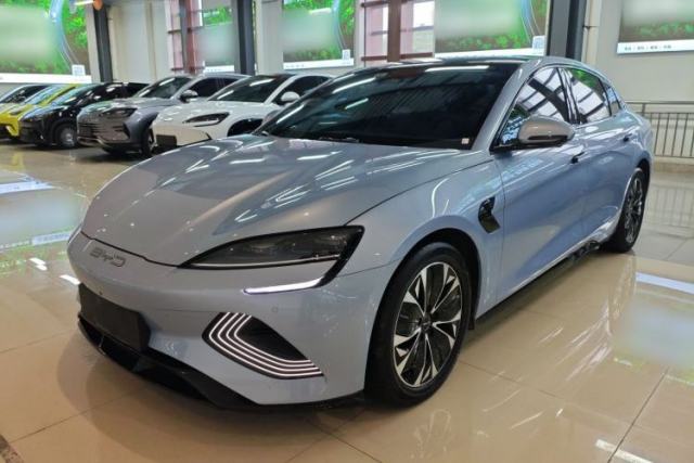 Used BYD Seal 2022 550 km Standard Range Rear-Wheel Drive Elite Version