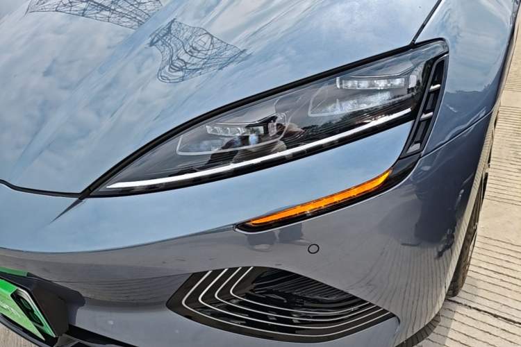 Used BYD Seal 2022 700 km Long-Range Rear-Wheel-Drive Version Left Front Headlight