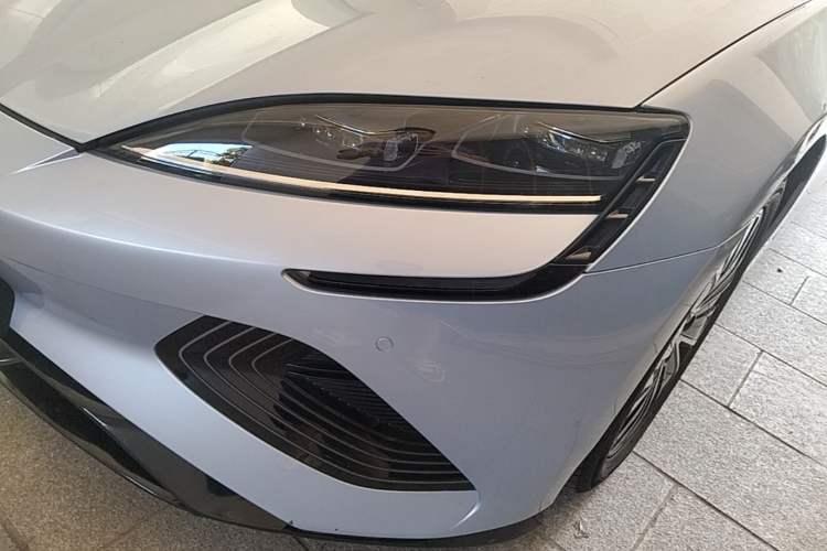 Used BYD Seal 2022 550 km Standard Range Rear-Wheel Drive Prestige Version Left Front Headlight