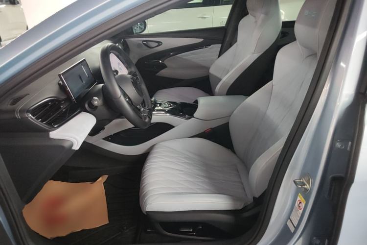 Used BYD Seal 2022 550 km Standard Range Rear-Wheel Drive Elite Version Left Front Seat