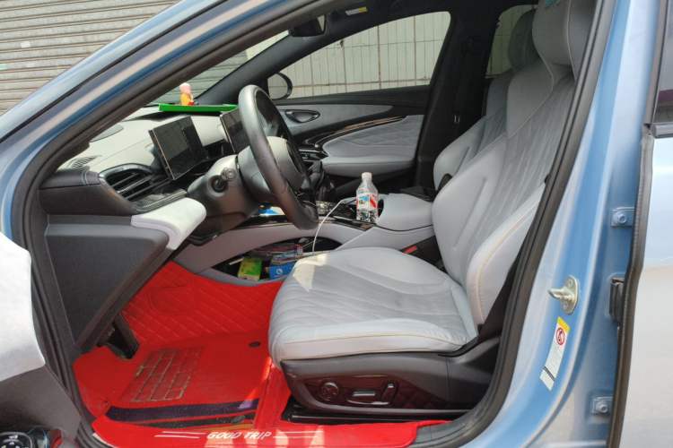 Used BYD Seal 2022 700 km Long-Range Rear-Wheel-Drive Version Left Front Seat