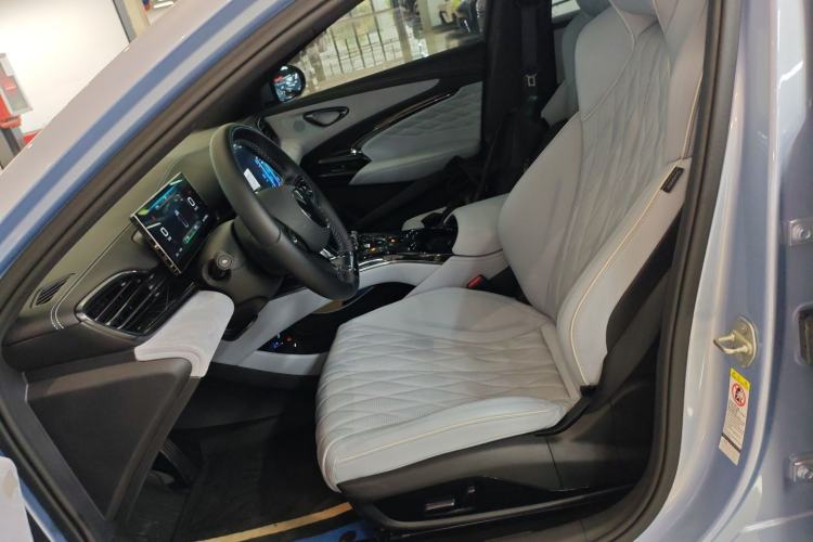 Used BYD Seal 2022 550 km Standard Range Rear-Wheel Drive Elite Version Left Front Seat