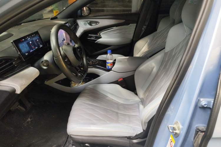 Used BYD Seal 2022 700 km Long-Range Rear-Wheel-Drive Version Left Front Seat