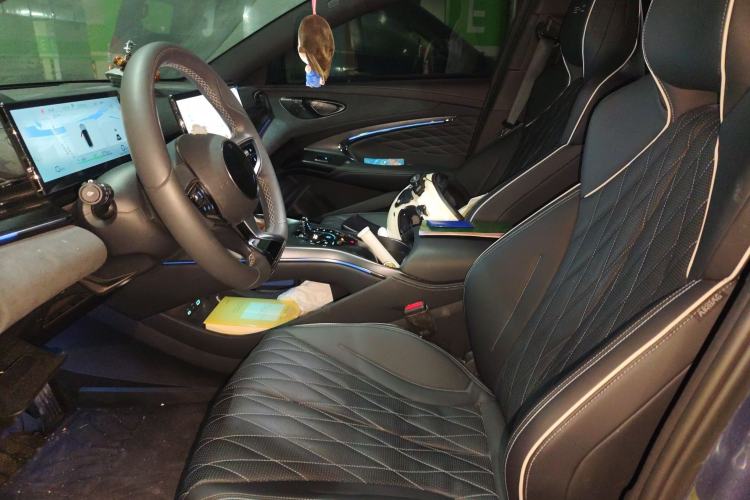 Used BYD Seal 2022 700 km Long-Range Rear-Wheel-Drive Version Left Front Seat
