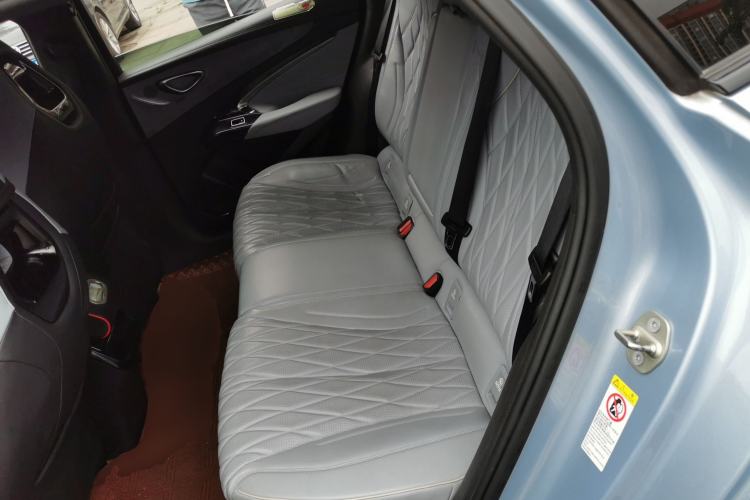 Used BYD Seal 2022 550 km Standard Range Rear-Wheel Drive Prestige Version Left Rear Seat