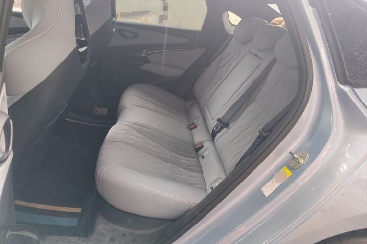Used BYD Seal 2022 700 km Long-Range Rear-Wheel-Drive Version Left Rear Seat