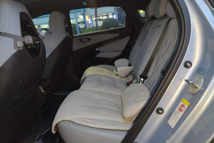 Used BYD Seal 2022 550 km Standard Range Rear-Wheel Drive Elite Version Left Rear Seat