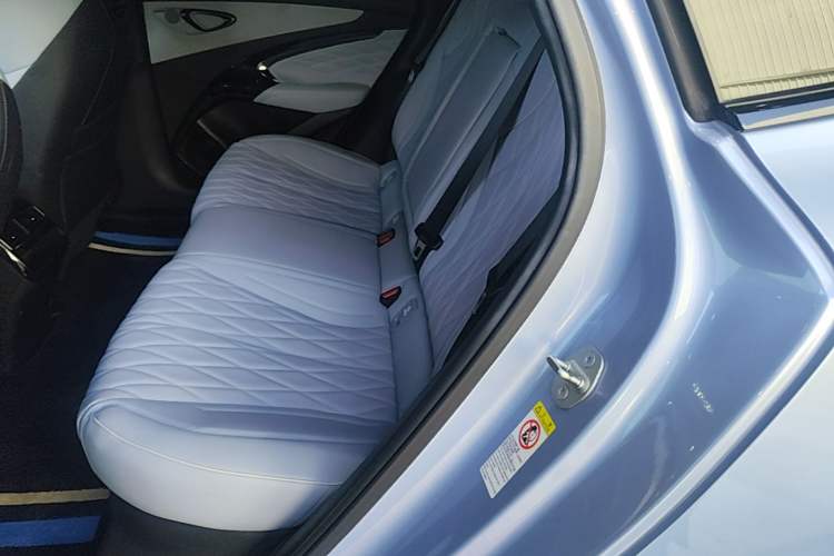 Used BYD Seal 2022 700 km Long-Range Rear-Wheel-Drive Version Left Rear Seat