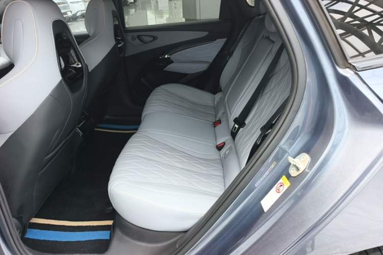 Used BYD Seal 2022 700 km Long-Range Rear-Wheel-Drive Version Left Rear Seat