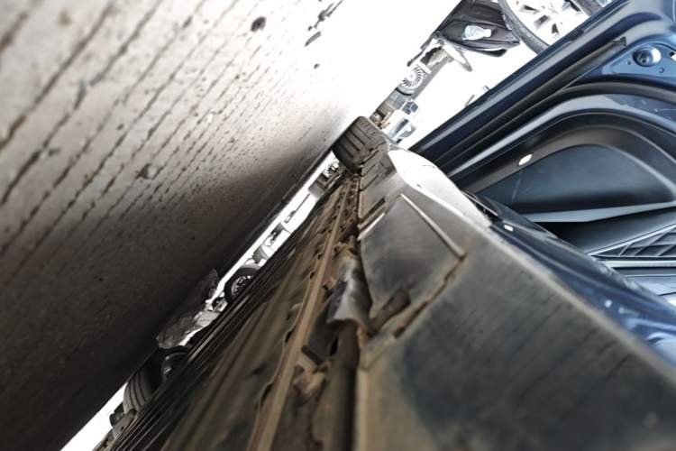 Used BYD Seal 2022 700 km Long-Range Rear-Wheel-Drive Version Left Side Sill