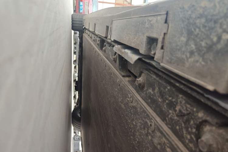 Used BYD Seal 2022 700 km Long-Range Rear-Wheel-Drive Version Left Side Sill