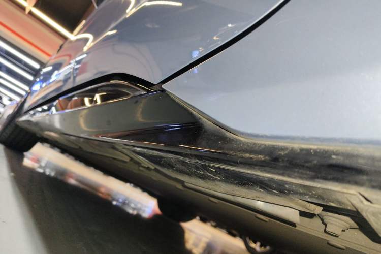 Used BYD Seal 2022 550 km Standard Range Rear-Wheel Drive Prestige Version Left Side Sill