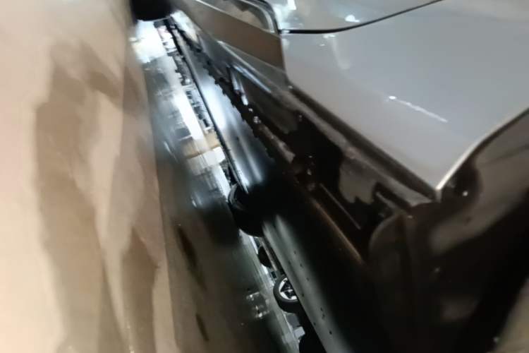 Used BYD Seal 2022 700 km Long-Range Rear-Wheel-Drive Version Left Side Sill