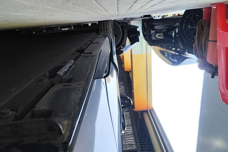 Used BYD Seal 2022 700 km Long-Range Rear-Wheel-Drive Version Left Side Sill