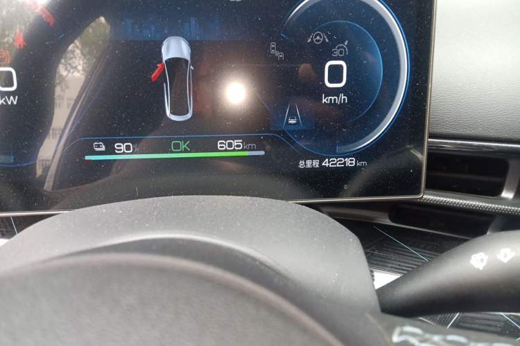 Used BYD Seal 2022 700 km Long-Range Rear-Wheel-Drive Version Odometer Close Up
