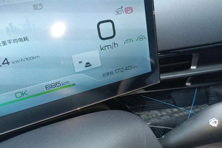 Used BYD Seal 2022 700 km Long-Range Rear-Wheel-Drive Version Odometer Close Up