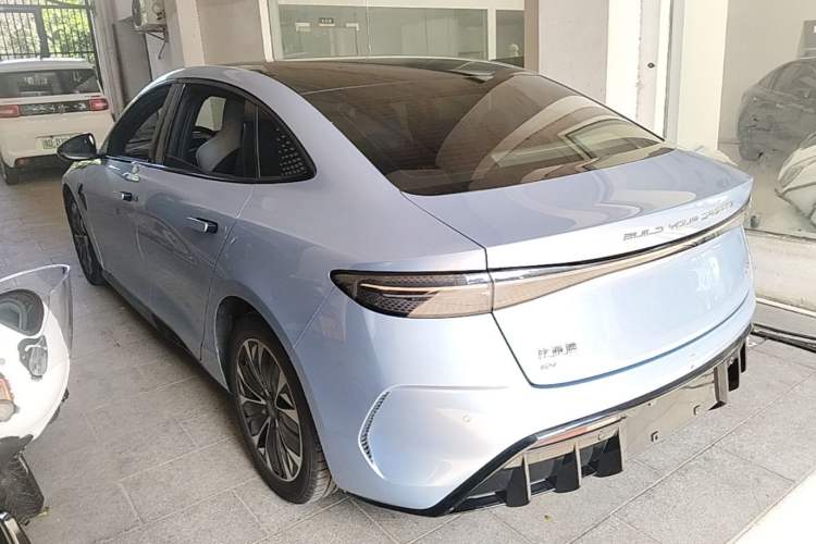 Used BYD Seal 2022 550 km Standard Range Rear-Wheel Drive Prestige Version Rear Left 45 Deg
