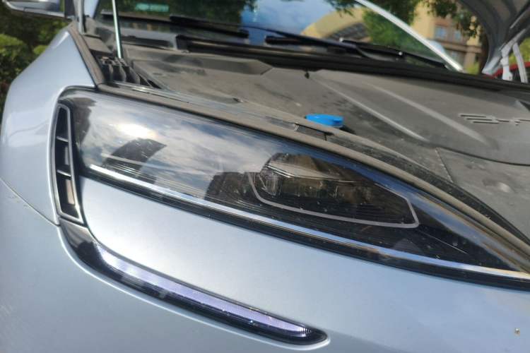 Used BYD Seal 2022 650 km All-Wheel-Drive Performance Version Right Front Headlight