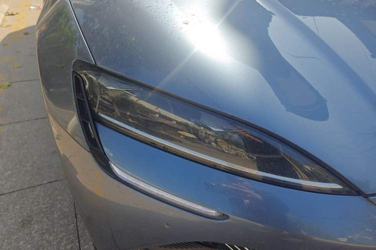 Used BYD Seal 2022 700 km Long-Range Rear-Wheel-Drive Version Right Front Headlight