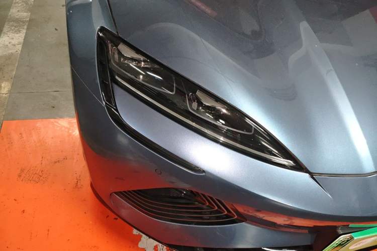 Used BYD Seal 2022 550 km Standard Range Rear-Wheel Drive Prestige Version Right Front Headlight