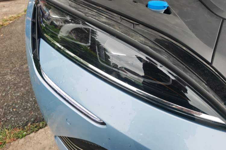 Used BYD Seal 2022 700 km Long-Range Rear-Wheel-Drive Version Right Front Headlight