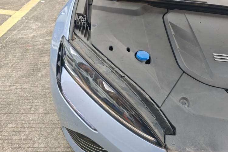 Used BYD Seal 2022 550 km Standard Range Rear-Wheel Drive Prestige Version Right Front Headlight