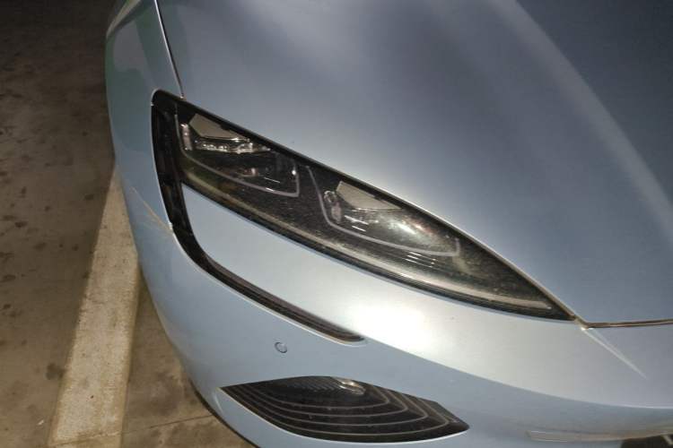 Used BYD Seal 2022 550 km Standard Range Rear-Wheel Drive Prestige Version Right Front Headlight