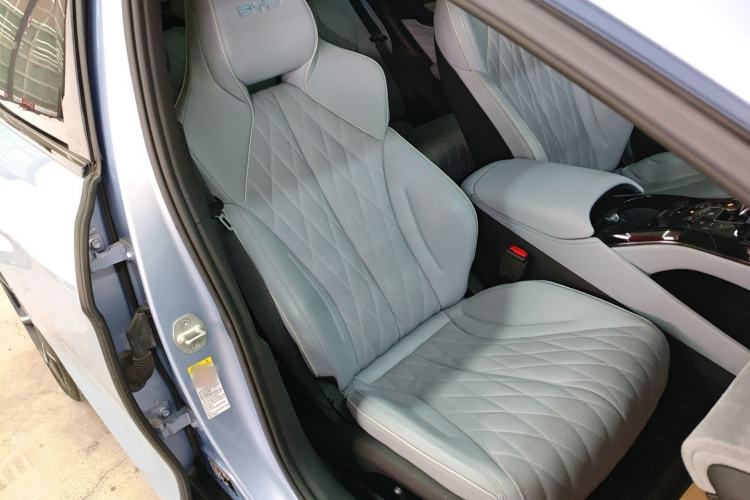 Used BYD Seal 2022 700 km Long-Range Rear-Wheel-Drive Version Right Front Seat