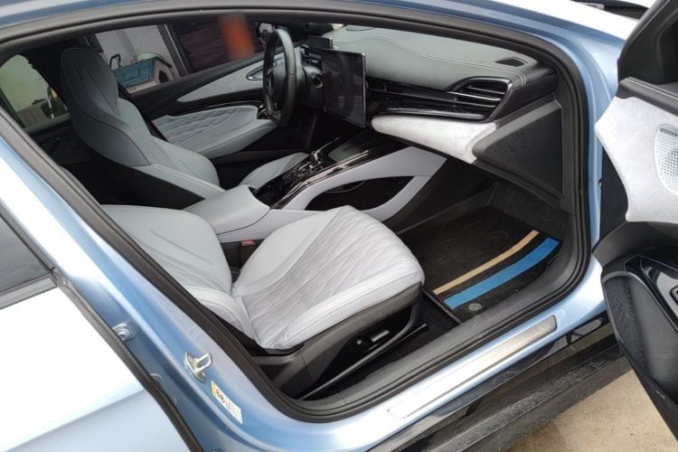 Used BYD Seal 2022 700 km Long-Range Rear-Wheel-Drive Version Right Front Seat