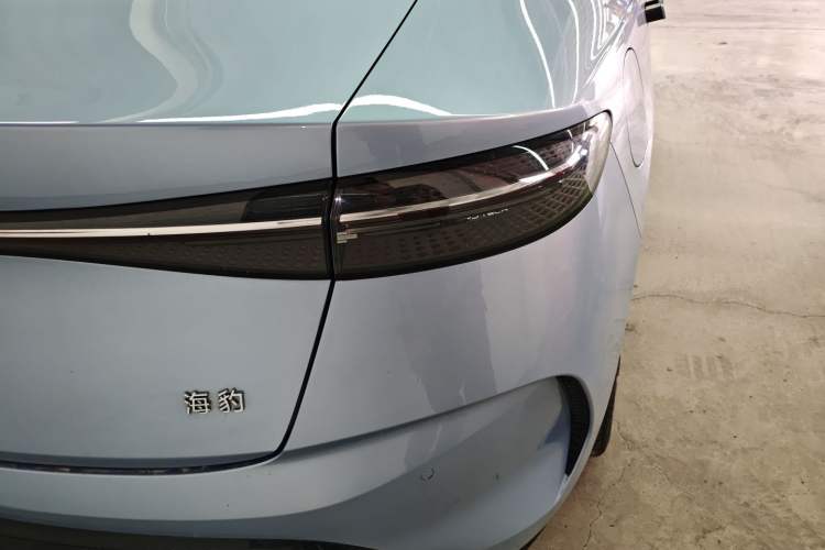 Used BYD Seal 2022 700 km Long-Range Rear-Wheel-Drive Version Right Rear Taillight