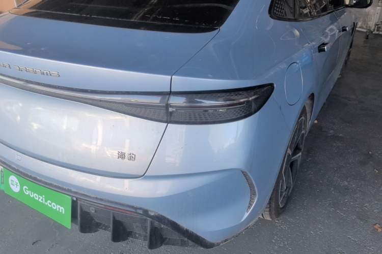 Used BYD Seal 2022 700 km Long-Range Rear-Wheel-Drive Version Right Rear Taillight