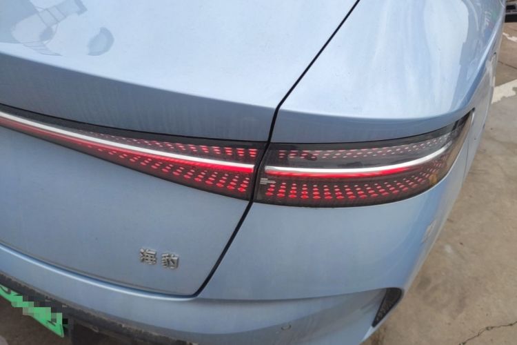 Used BYD Seal 2022 700 km Long-Range Rear-Wheel-Drive Version Right Rear Taillight