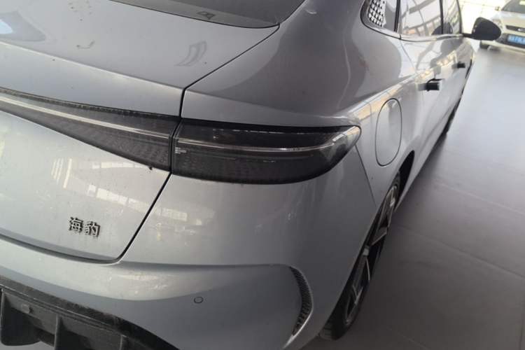 Used BYD Seal 2022 700 km Long-Range Rear-Wheel-Drive Version Right Rear Taillight