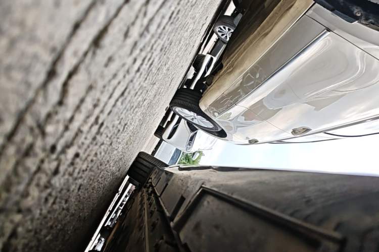 Used BYD Seal 2022 700 km Long-Range Rear-Wheel-Drive Version Right Side Sill