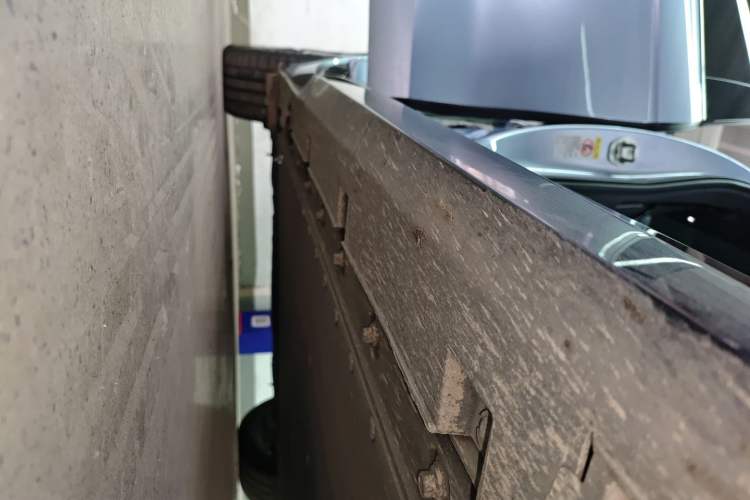 Used BYD Seal 2022 700 km Long-Range Rear-Wheel-Drive Version Right Side Sill