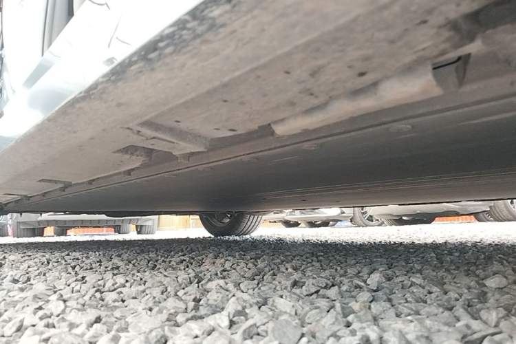 Used BYD Seal 2022 550 km Standard Range Rear-Wheel Drive Prestige Version Right Side Sill