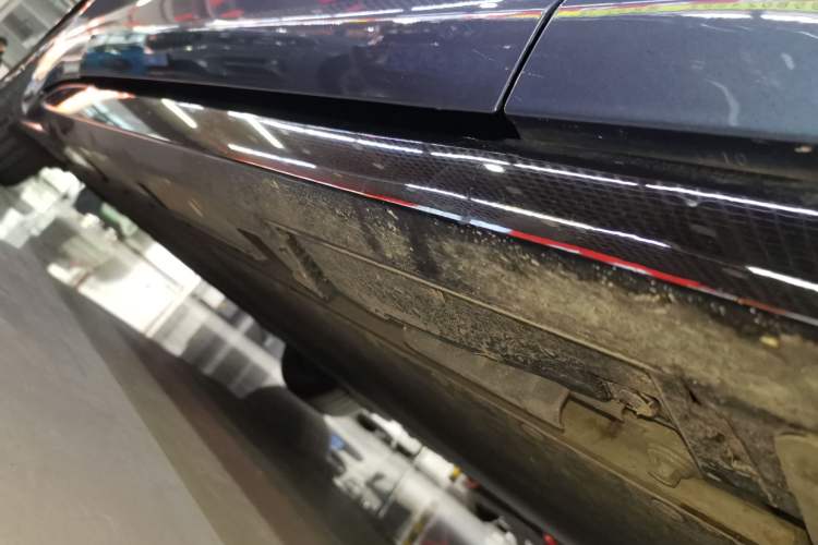 Used BYD Seal 2022 550 km Standard Range Rear-Wheel Drive Prestige Version Right Side Sill