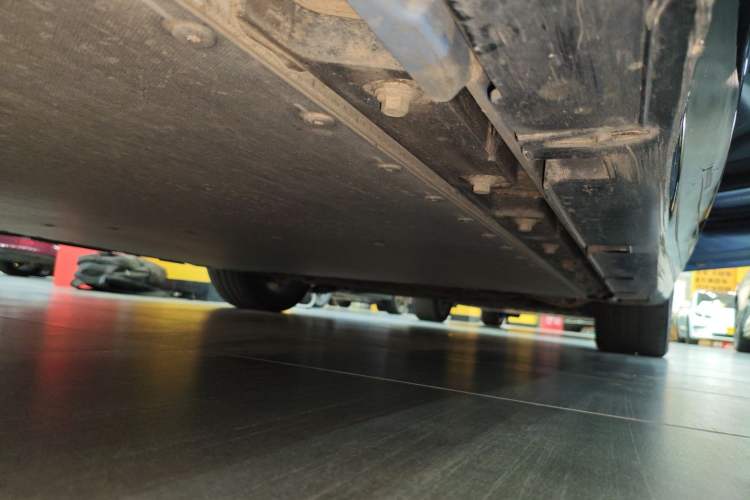 Used BYD Seal 2022 650 km All-Wheel-Drive Performance Version Right Side Sill
