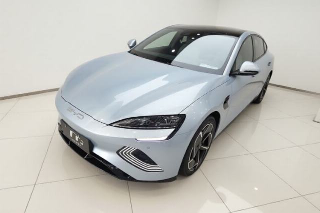 Used BYD Seal 2022 700 km Long-Range Rear-Wheel-Drive Version