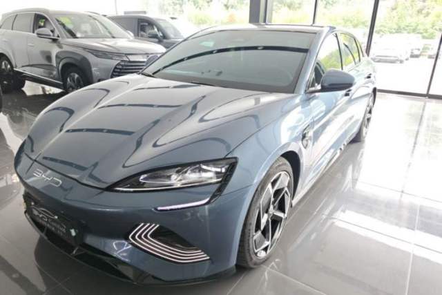 Used BYD Seal 2022 650 km All-Wheel-Drive Performance Version