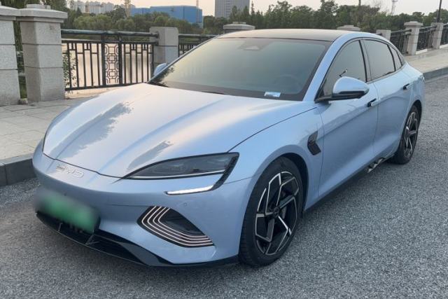 Used BYD Seal 2022 700 km Long-Range Rear-Wheel-Drive Version