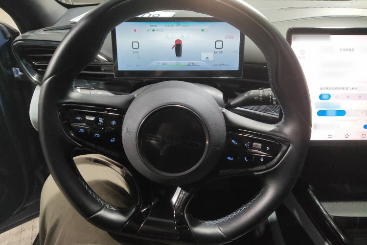 Used BYD Seal 2022 550 km Standard Range Rear-Wheel Drive Elite Version Steering Wheel